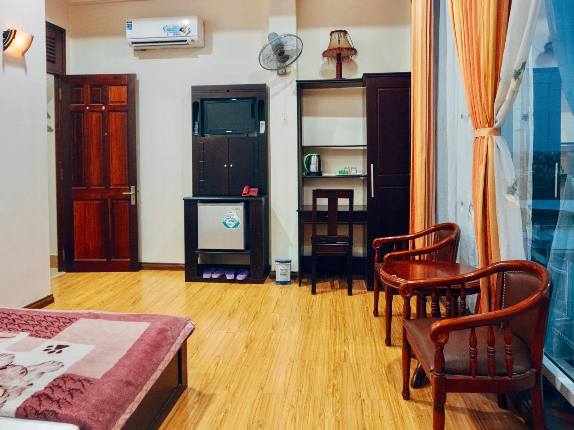 Huynh Gia Bao Hotel เบ๋าลอก ภายนอก รูปภาพ